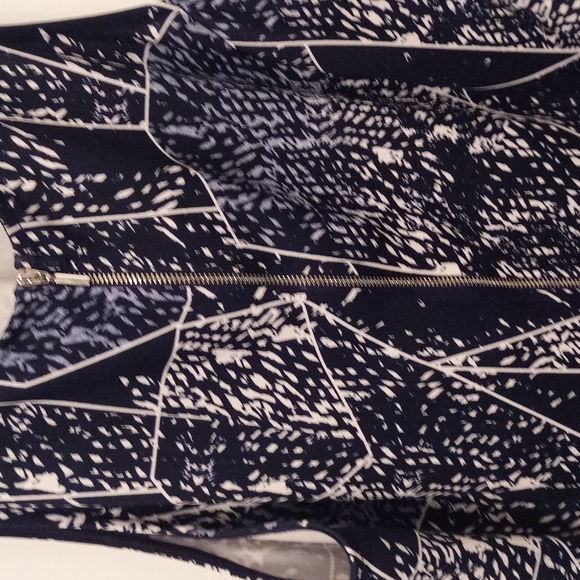 Cute Zipper dress - Picture 2 of 5